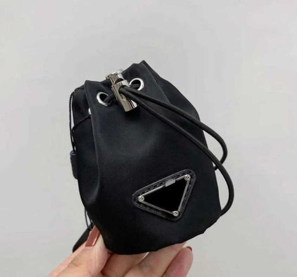 keychains lanyards 2023 new luxury women's key ring mobile phone bag crossbar mini long chain shoulder strap messenger bag drawstring c, Silver
keychains lanyards 2023 new luxury women's key ring mobile phone bag crossbar mini long chain shoulder strap messenger bag drawstring c, Silver
