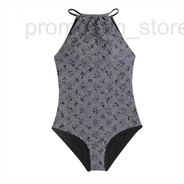 women's swimwear designer women swimwear designer bikini suit classic letter print swimsuit ladies beachwear, White;black
women's swimwear designer women swimwear designer bikini suit classic letter print swimsuit ladies beachwear, White;black