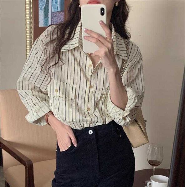 korean style blouses double pocket design striped polo collar long sleeve shirt, White
korean style blouses double pocket design striped polo collar long sleeve shirt, White