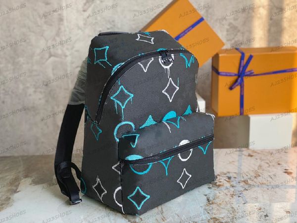 discovery backpack m21429 mens luxurys designer monograms leather bag dreamy colors floating clouds versatility men back pack school lapbag
discovery backpack m21429 mens luxurys designer monograms leather bag dreamy colors floating clouds versatility men back pack school lapbag
