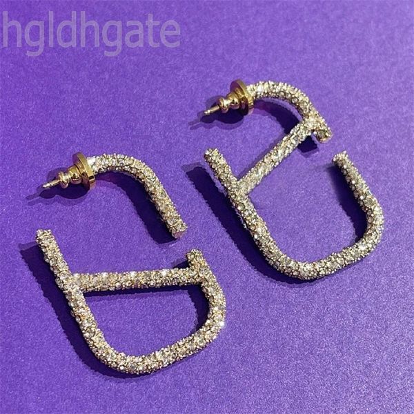 womens stud earrings plated gold earrings simple alloys street letter v jewelry thick charms weddings silvery color ice out nice designer ea, Golden;silver
womens stud earrings plated gold earrings simple alloys street letter v jewelry thick charms weddings silvery color ice out nice designer ea, Golden;silver