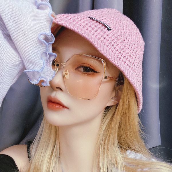 2023 fashion luxury designer sunglasses man woman oversized frame hollowed out sunglasses half frame fashion eyewear wholesale retail, White;black
2023 fashion luxury designer sunglasses man woman oversized frame hollowed out sunglasses half frame fashion eyewear wholesale retail, White;black