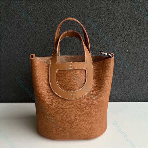 woman classics bucket bag fashion style in the loop handbag luxury designer chain shoulder shoulders bag cross body bag clutch totes hobo pu
woman classics bucket bag fashion style in the loop handbag luxury designer chain shoulder shoulders bag cross body bag clutch totes hobo pu