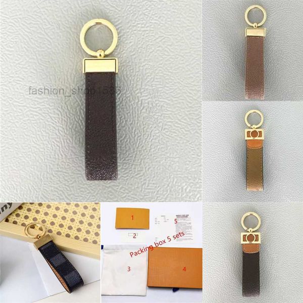 2023 keychains buckle lovers car handmade leather keychains men and women bag pendant fashion accessories, Silver
2023 keychains buckle lovers car handmade leather keychains men and women bag pendant fashion accessories, Silver