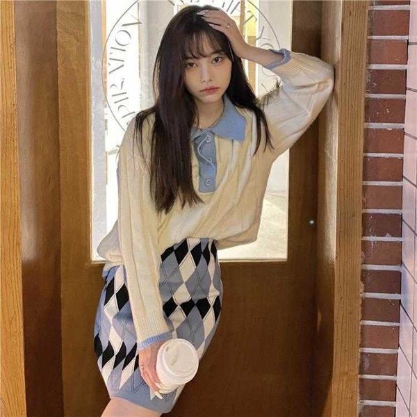 contrast color polo collar sweaters knitwear womens autumn and winter leisure, White;black
contrast color polo collar sweaters knitwear womens autumn and winter leisure, White;black