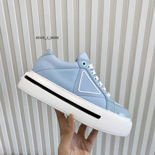 ladies genuine leather runners trainers luxury brand women platform casual sport shoes fashion tpu foam outsole sneakers r woman shoe, Black
ladies genuine leather runners trainers luxury brand women platform casual sport shoes fashion tpu foam outsole sneakers r woman shoe, Black