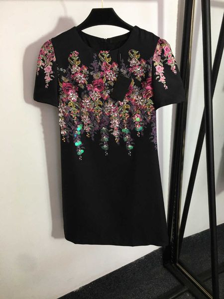 23ss women dress summer dresses womens designer clothing sequin stud beaded stud drill flower print crewneck short-sleeved dress womens clot, Black;gray
23ss women dress summer dresses womens designer clothing sequin stud beaded stud drill flower print crewneck short-sleeved dress womens clot, Black;gray