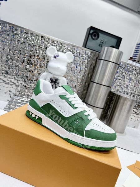designer men causal shoes 100%fashion woman leather lace up platform sole sneakers white black mens womens luxury velvet
designer men causal shoes 100%fashion woman leather lace up platform sole sneakers white black mens womens luxury velvet