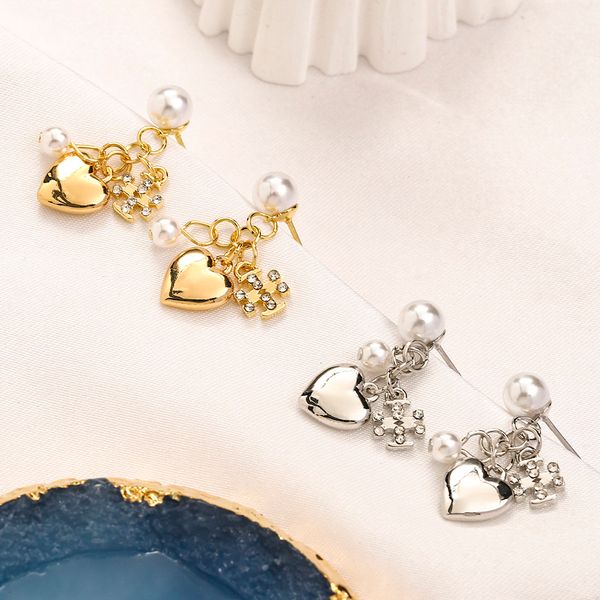 18k gold-plated stud luxury brand designer heart-shaped pendant earring clip chain geometric girl crystal rhindiamone earrings wedding party, Golden;silver
18k gold-plated stud luxury brand designer heart-shaped pendant earring clip chain geometric girl crystal rhindiamone earrings wedding party, Golden;silver