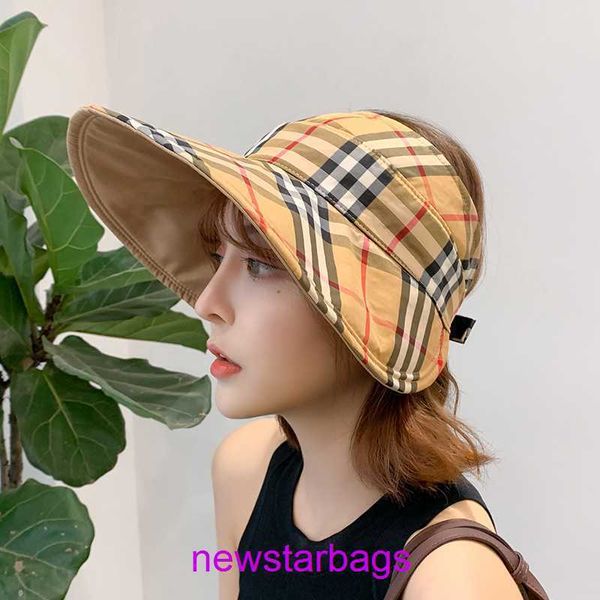 brand designer burbberys hat online store korean version sunshade hat checkered fisherman women's doublesided sun protection outdoor, Blue;gray
brand designer burbberys hat online store korean version sunshade hat checkered fisherman women's doublesided sun protection outdoor, Blue;gray