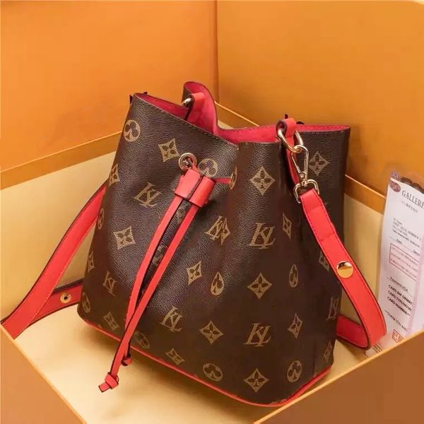 2023 designer totes famous handbags neonoe shoulder bags louise noe leather bucket bag women flower printing crossbody bag purse l536
2023 designer totes famous handbags neonoe shoulder bags louise noe leather bucket bag women flower printing crossbody bag purse l536