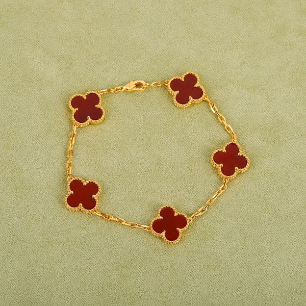 Cheap Classic Popular Four Leaf Clover Charm Bracelets 18k Gold Plated Luxury Designer Women Girl Wedding Mother' Day Jewelry Womens High Quality No Box
Cheap Classic Popular Four Leaf Clover Charm Bracelets 18k Gold Plated Luxury Designer Women Girl Wedding Mother' Day Jewelry Womens High Quality No Box