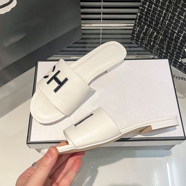 womens flat slippers small low-heeled sandals printed letter logo sling slippers swimming pool beach lounge shoes non-slip rubber sole wedge, Black
womens flat slippers small low-heeled sandals printed letter logo sling slippers swimming pool beach lounge shoes non-slip rubber sole wedge, Black