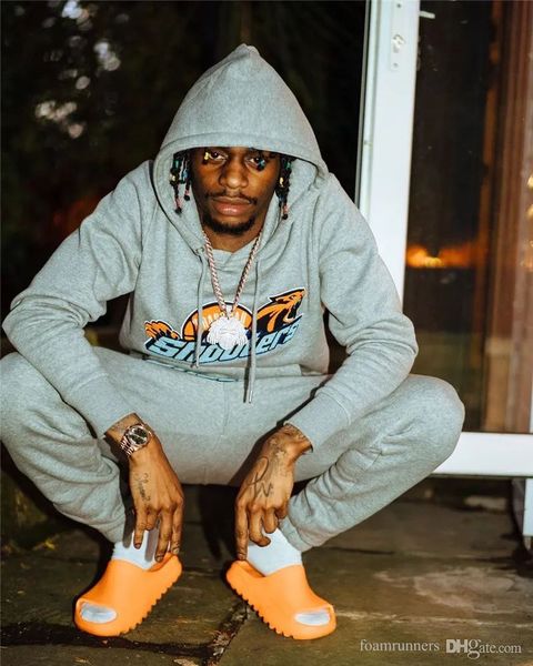 men's trapstar tracksuits men woman fleece tracksuit sets winter hoodies pants 2 piece set running hoody designer sweatshirt sport878, White;black
men's trapstar tracksuits men woman fleece tracksuit sets winter hoodies pants 2 piece set running hoody designer sweatshirt sport878, White;black