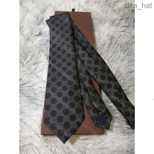 men's letter tie silk necktie big check little jacquard party wedding woven fashion design with l003, Blue;purple
men's letter tie silk necktie big check little jacquard party wedding woven fashion design with l003, Blue;purple