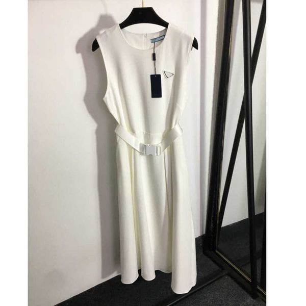 23ss white summer dresses designer women letter safety buckle belt vest dress long skirt clothing a1, Black;gray
23ss white summer dresses designer women letter safety buckle belt vest dress long skirt clothing a1, Black;gray