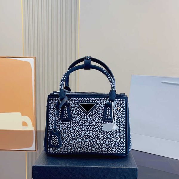 diamonds tote bag triangle shoulder bag women designer bag 3 color luxurys handbags ladies classic fashion cross body bags purse
diamonds tote bag triangle shoulder bag women designer bag 3 color luxurys handbags ladies classic fashion cross body bags purse
