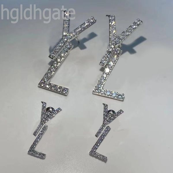 diamond earring designers stud letter luxury earrings iced out ohrringe plated silver good bride women iced out jewellery couples play girlf, Golden;silver
diamond earring designers stud letter luxury earrings iced out ohrringe plated silver good bride women iced out jewellery couples play girlf, Golden;silver
