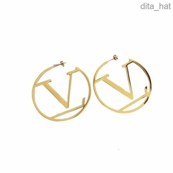 5.2cm big size luxury style women fashion stud stainless steel lover gifts designer jewelry high polish engagement earrings wholesale, Golden;silver
5.2cm big size luxury style women fashion stud stainless steel lover gifts designer jewelry high polish engagement earrings wholesale, Golden;silver