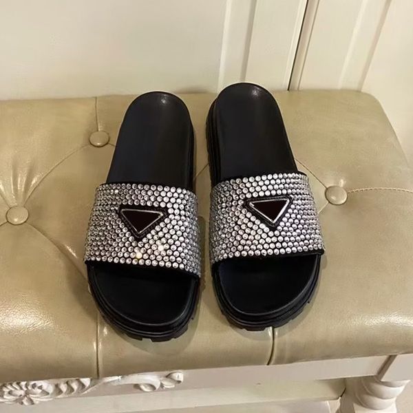 2023 summer crystal diamond women slippers iconic logo flats sandals designer slipper size 35-41, Black
2023 summer crystal diamond women slippers iconic logo flats sandals designer slipper size 35-41, Black