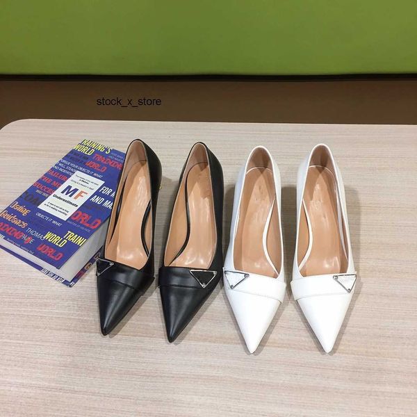 luxurys designers buckle shoes women high heels quality designer party wedding bride ladies sandals fashionable dress pointed toe leather si, Black
luxurys designers buckle shoes women high heels quality designer party wedding bride ladies sandals fashionable dress pointed toe leather si, Black