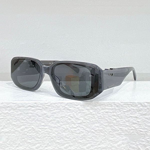Fashionable mens and womens luxurious oval frame designer sunglasses with acetate frame and large leg for travel and leisure vacation, Z9994U gradient eyeglasses
Fashionable mens and womens luxurious oval frame designer sunglasses with acetate frame and large leg for travel and leisure vacation, Z9994U gradient eyeglasses