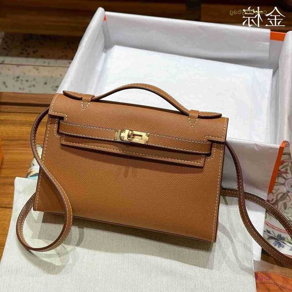 designer kelys handbags hemrres generation palm pattern real leather bag new handheld crossbody small square internet red same texture women
designer kelys handbags hemrres generation palm pattern real leather bag new handheld crossbody small square internet red same texture women