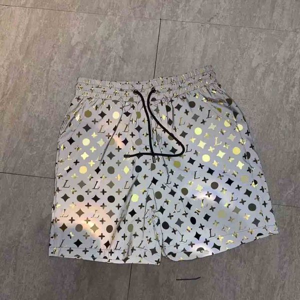 2022 summer fashion mens designers shorts quick drying swimwear printing board beach pants men swim short asian size m-3xl, White;black
2022 summer fashion mens designers shorts quick drying swimwear printing board beach pants men swim short asian size m-3xl, White;black