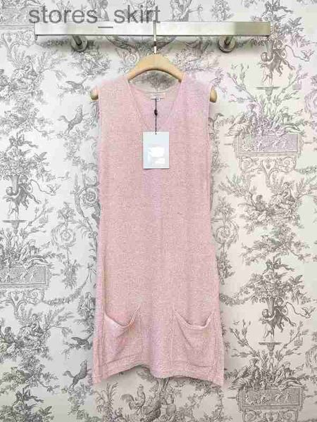 runway dresses designermilan runway dress 2023 spring summer sleeveless v neck panelled designer dress brand same style dress 0221-1 iyvy, Black
runway dresses designermilan runway dress 2023 spring summer sleeveless v neck panelled designer dress brand same style dress 0221-1 iyvy, Black
