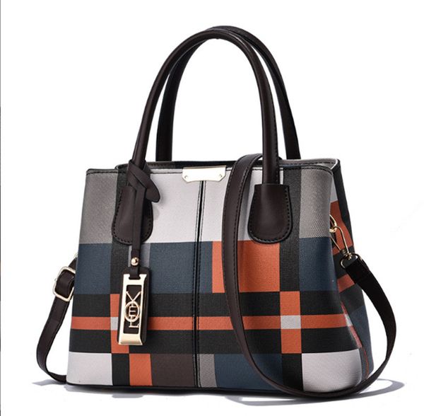 handbag women's 2023 new fashion and atmosphere checker women's bag large capacity casual one shoulder crossbody bag
handbag women's 2023 new fashion and atmosphere checker women's bag large capacity casual one shoulder crossbody bag