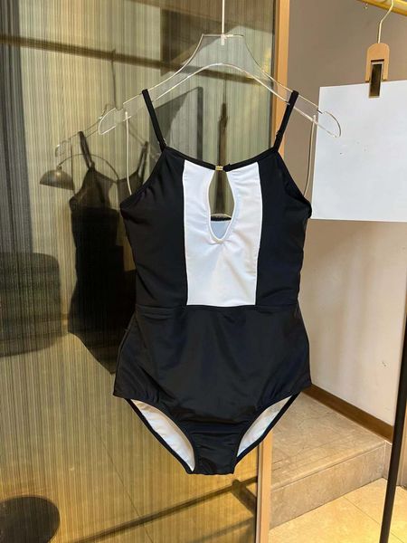 30% off designer luxury bikinis swimsuit designer bikini textile women swimwear summer high waist beach bathing suit with steel bracket spor, White;black
30% off designer luxury bikinis swimsuit designer bikini textile women swimwear summer high waist beach bathing suit with steel bracket spor, White;black