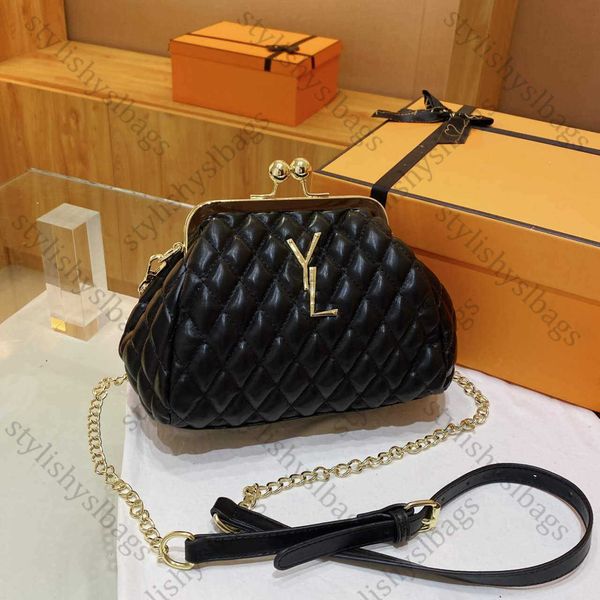 designer bags womens fashion clutch bag elegant famous beauty cosmetic case makeup goldern chain shoulder bags party wedding handbags purse
designer bags womens fashion clutch bag elegant famous beauty cosmetic case makeup goldern chain shoulder bags party wedding handbags purse