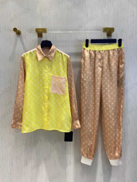 brand two piece pants classic jacquard logo color combination long-sleeved shirt twill imitation silk fabric fashion designer simple sweatpa, White
brand two piece pants classic jacquard logo color combination long-sleeved shirt twill imitation silk fabric fashion designer simple sweatpa, White