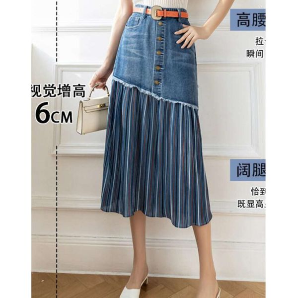 2023 Winter Denim Skirt With Raw Edge Stitching And Pleated Hem Medium Length Skirt With Single Breasted Blue Skirt For Women
2023 Winter Denim Skirt With Raw Edge Stitching And Pleated Hem Medium Length Skirt With Single Breasted Blue Skirt For Women