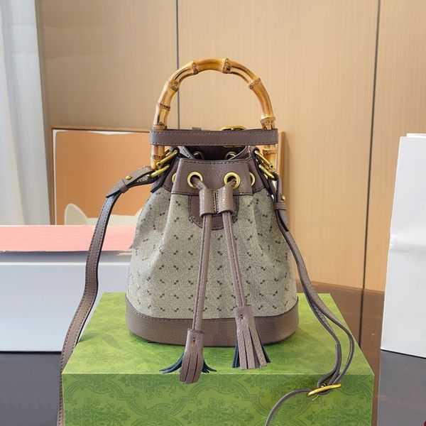 bucket bag luxurys handbags crossbody bag women bamboo bag designers tote ladies fashion classic purses totes handbag
bucket bag luxurys handbags crossbody bag women bamboo bag designers tote ladies fashion classic purses totes handbag