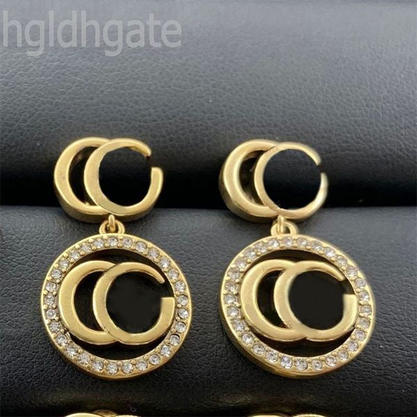 retro luxury earrings dangle metals designer for woman letters charms diamonds stud dangling womens ohrringe fashion plated gold earrings je, Silver
retro luxury earrings dangle metals designer for woman letters charms diamonds stud dangling womens ohrringe fashion plated gold earrings je, Silver