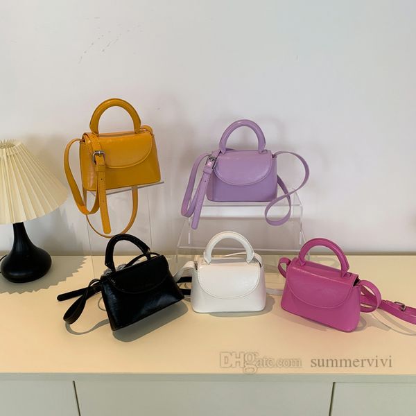 2023 fashion kids handbags kids pu leather one-shoulder bag lady style children messenger lipsticks bag z1555, Black
2023 fashion kids handbags kids pu leather one-shoulder bag lady style children messenger lipsticks bag z1555, Black