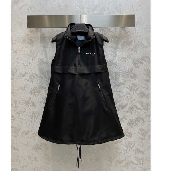 23ss womens designer clothing women dress summer dresses chest logo print hooded dress half zipper a-line skirt long skirt womens clothing a, Black;gray
23ss womens designer clothing women dress summer dresses chest logo print hooded dress half zipper a-line skirt long skirt womens clothing a, Black;gray