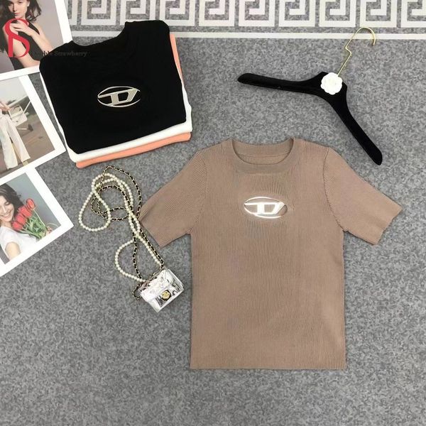 women's t-shirt summer tshirt women's small hollow letter d high waist short slim round neck short sleeve knitted t-shirt 230414, White
women's t-shirt summer tshirt women's small hollow letter d high waist short slim round neck short sleeve knitted t-shirt 230414, White