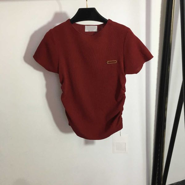 23ss womens designer clothing womens t-shirt tee alphabet brooch decorative ruffled slim fleece sweater short sleeve womens clothes, White
23ss womens designer clothing womens t-shirt tee alphabet brooch decorative ruffled slim fleece sweater short sleeve womens clothes, White