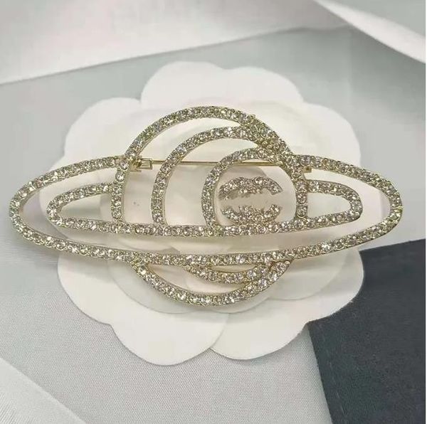 high-quality brand designer small sweet wind 18k gold-plated copper alphabet brooch crystal pearl alphabet suit dress pin party gift specifi, Gray
high-quality brand designer small sweet wind 18k gold-plated copper alphabet brooch crystal pearl alphabet suit dress pin party gift specifi, Gray