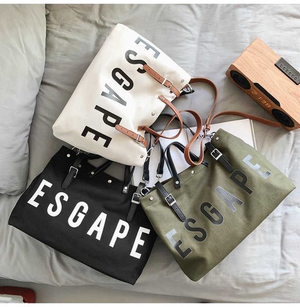 street canvas handbag single shoulder crossbody large capacity travel bag simple portable sail bag 230318
street canvas handbag single shoulder crossbody large capacity travel bag simple portable sail bag 230318