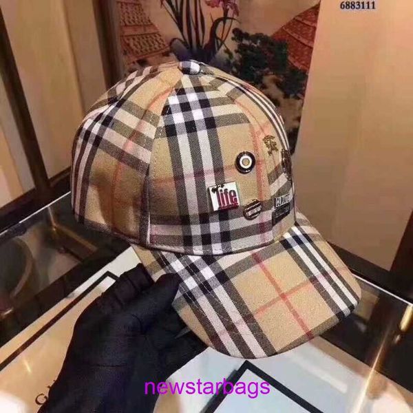 brand designer burbberys hat online store korean version ins trendy people four seasons duck tongue hat contrast color lattice men and women, Blue;gray
brand designer burbberys hat online store korean version ins trendy people four seasons duck tongue hat contrast color lattice men and women, Blue;gray