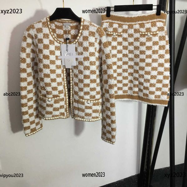 luxury womens two piece dress plaid tweed dress sets 2pcs long sleeved knitted cardigan and hip wrap high waisted short skirt, White
luxury womens two piece dress plaid tweed dress sets 2pcs long sleeved knitted cardigan and hip wrap high waisted short skirt, White