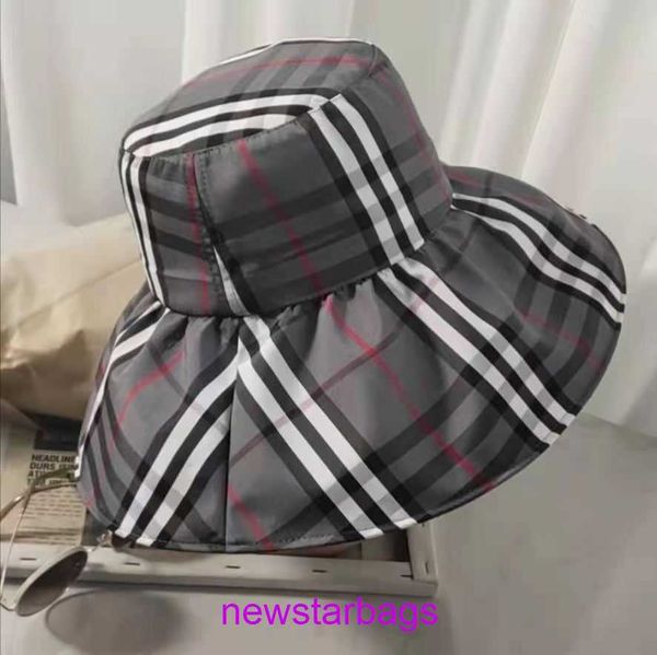 brand designer burbberys hat online store fisherman's 2023 women's new plaid english with pleated big eaves sun protection outdoor, Blue;gray
brand designer burbberys hat online store fisherman's 2023 women's new plaid english with pleated big eaves sun protection outdoor, Blue;gray