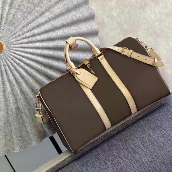 2023 duffle bag men travel bags hand luggage luxury designer travel bag men pu leather handbags large cross body bag totes 55cm
2023 duffle bag men travel bags hand luggage luxury designer travel bag men pu leather handbags large cross body bag totes 55cm