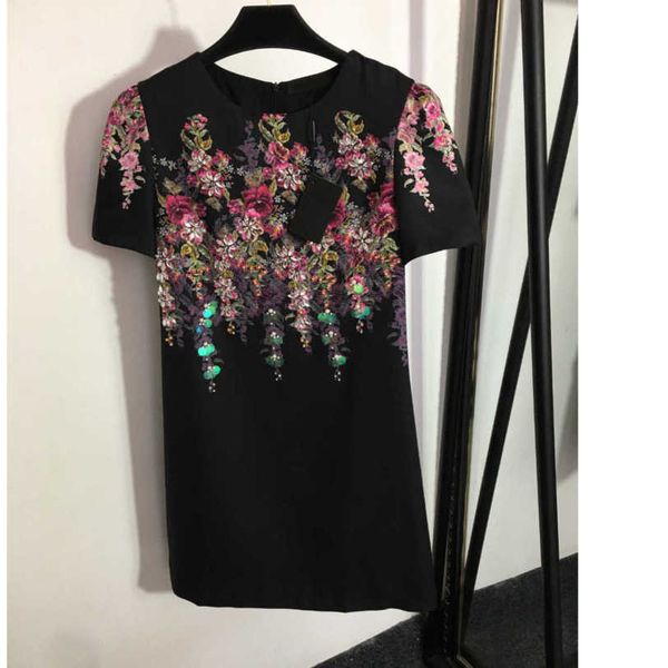 23ss women dress summer dresses womens designer clothing sequin stud beaded stud drill flower print crewneck short-sleeved dress womens clot, Black;gray
23ss women dress summer dresses womens designer clothing sequin stud beaded stud drill flower print crewneck short-sleeved dress womens clot, Black;gray