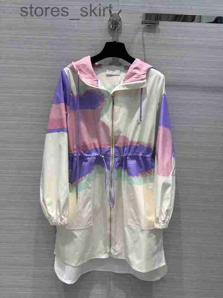 women's jackets designermilan runway jackets 2023 new spring summer hooded long sleeve print panelled designer coats brand same style, Black;brown
women's jackets designermilan runway jackets 2023 new spring summer hooded long sleeve print panelled designer coats brand same style, Black;brown