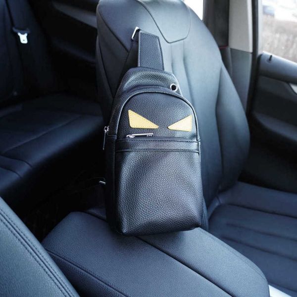 monster eyes waist bags women men chest crossbody handbag shoulder leather designer crossbody change mobile phone purses 211224/230301
monster eyes waist bags women men chest crossbody handbag shoulder leather designer crossbody change mobile phone purses 211224/230301