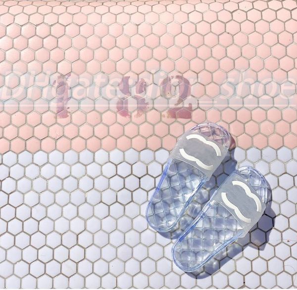luxury sandal designer women man slipper transparent pvc rubber pool beach fashion shoes sandal letter flat shiny slide, Black
luxury sandal designer women man slipper transparent pvc rubber pool beach fashion shoes sandal letter flat shiny slide, Black